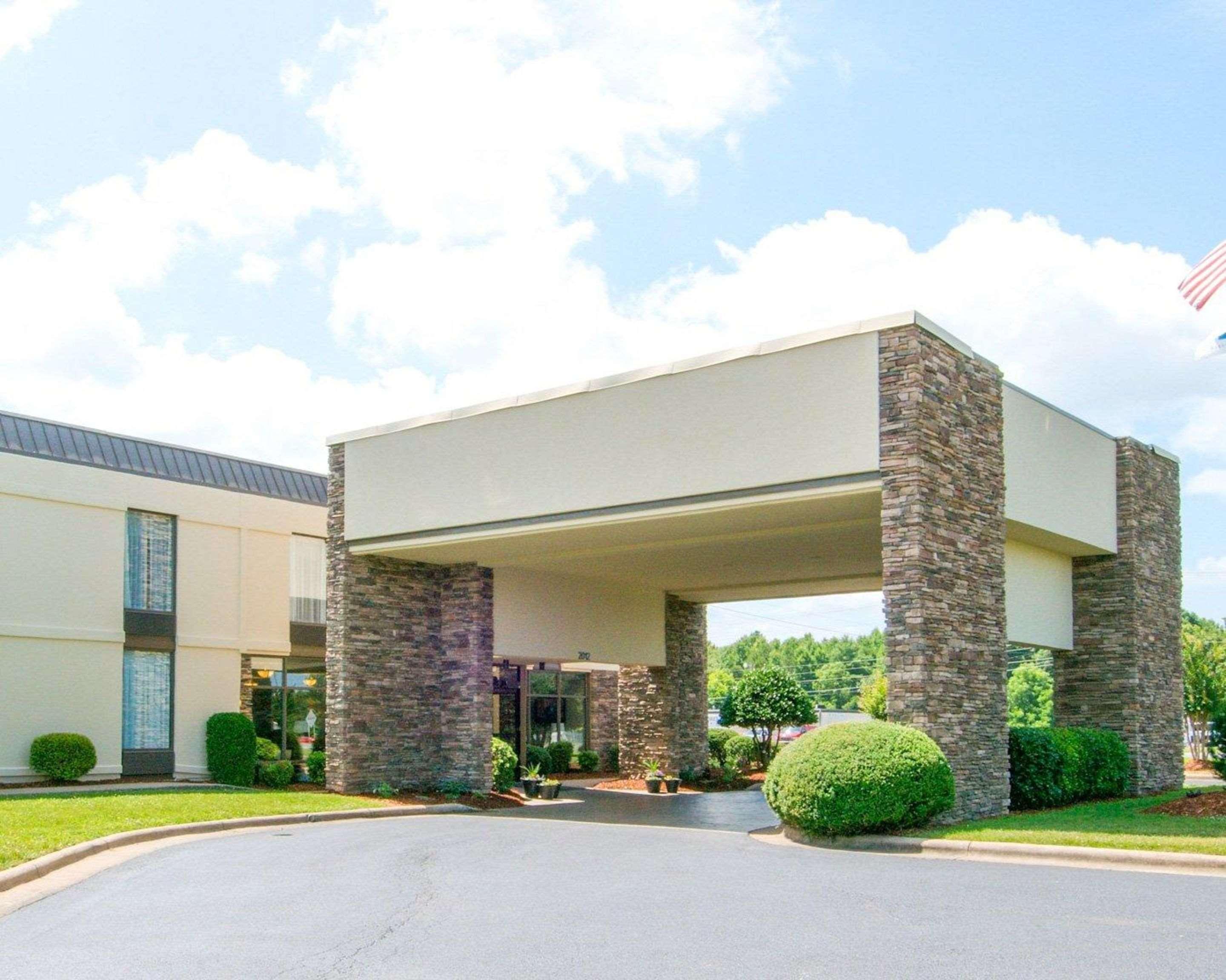 Comfort Inn Shelby Exterior photo